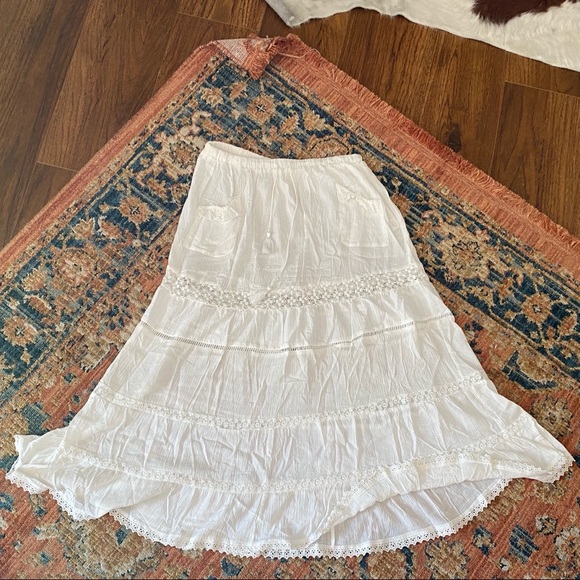 🚫 SOLD on Mercari 🚫 Spell White Flowy Skirt - Picture 5 of 8